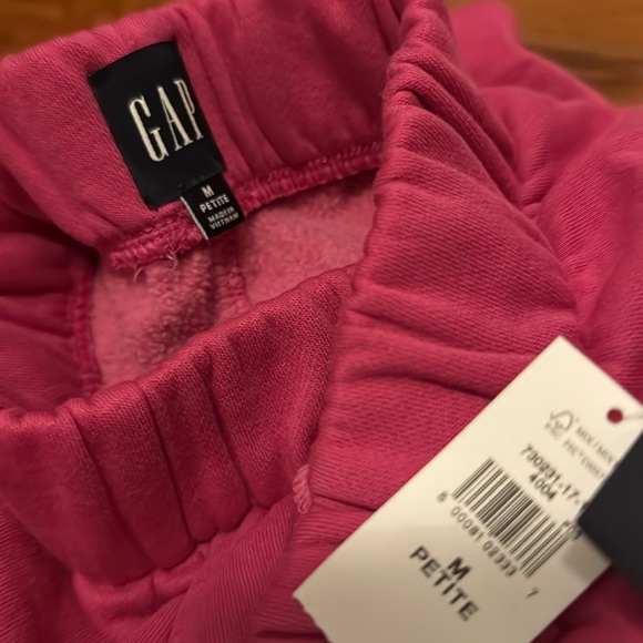 NWT Gap Vintage Soft Joggers - Picture 4 of 5